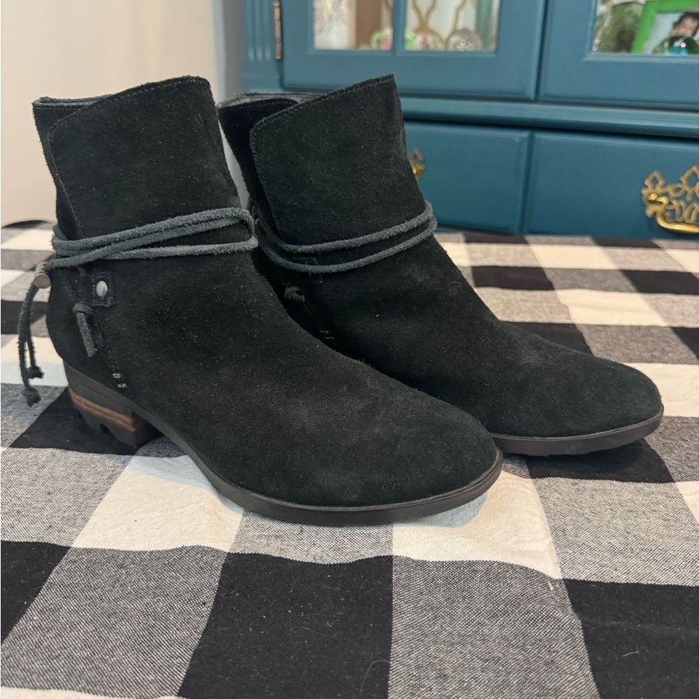 Sorel Black Suede Ankle Booties with Wrap Detail